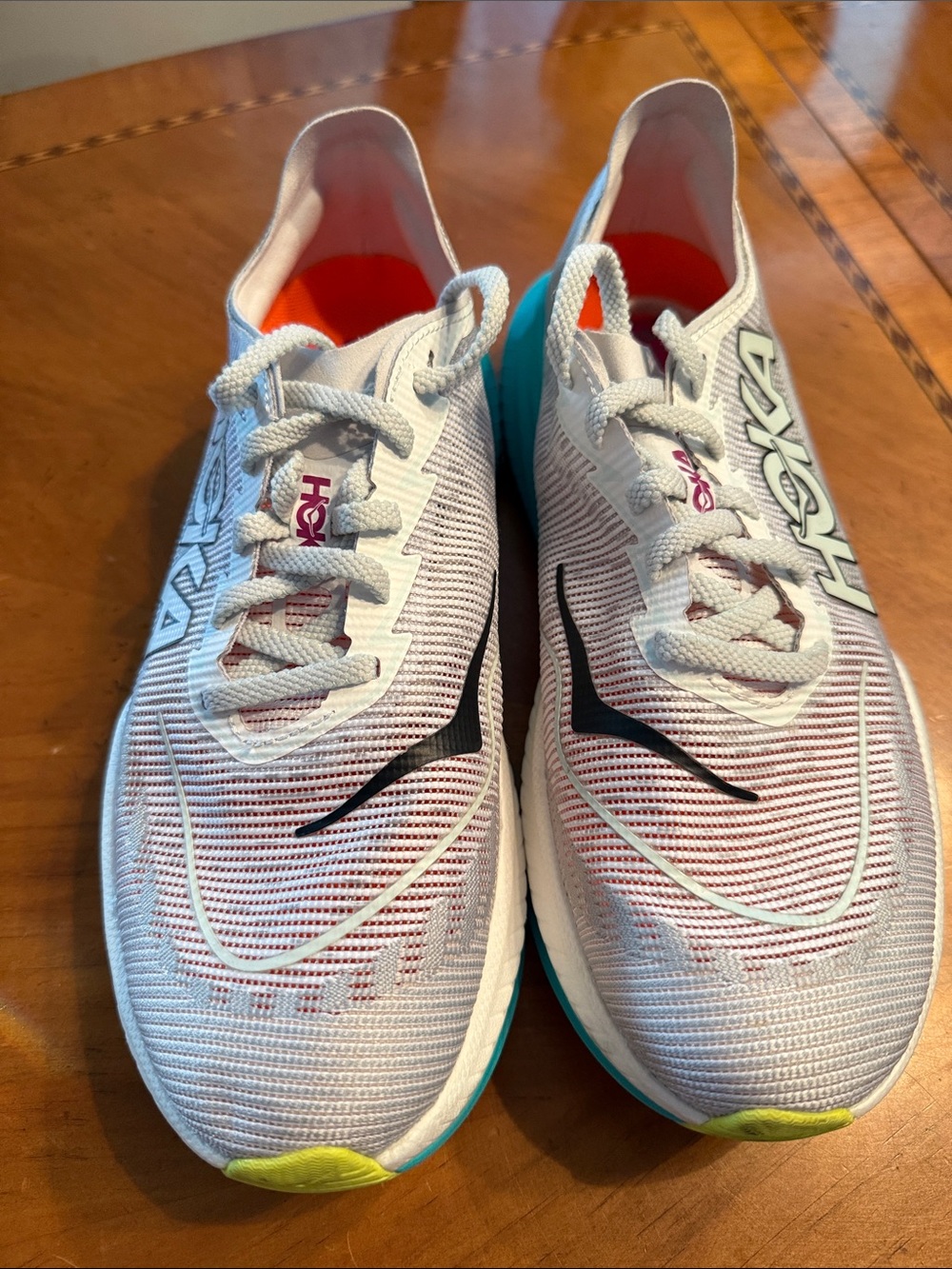 HOKA Mach X 2 running shoes in the Frost/Electric Aqua colorway - Picture 2 of 6